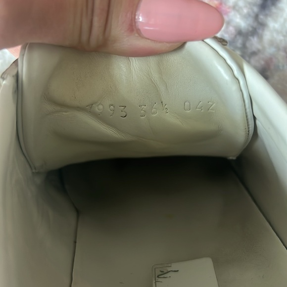 GUCCI Ace White Leather Sneakers with Web Detail - 36.5 - Picture 9 of 10